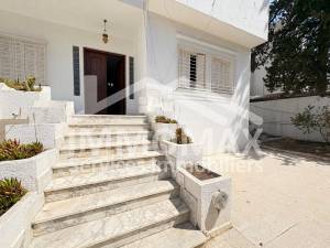 Ariana Ville&nbsp;El Menzah 7&nbsp;Vente&nbsp;Maisons&nbsp;A  une villa  usage bureautique ref192a