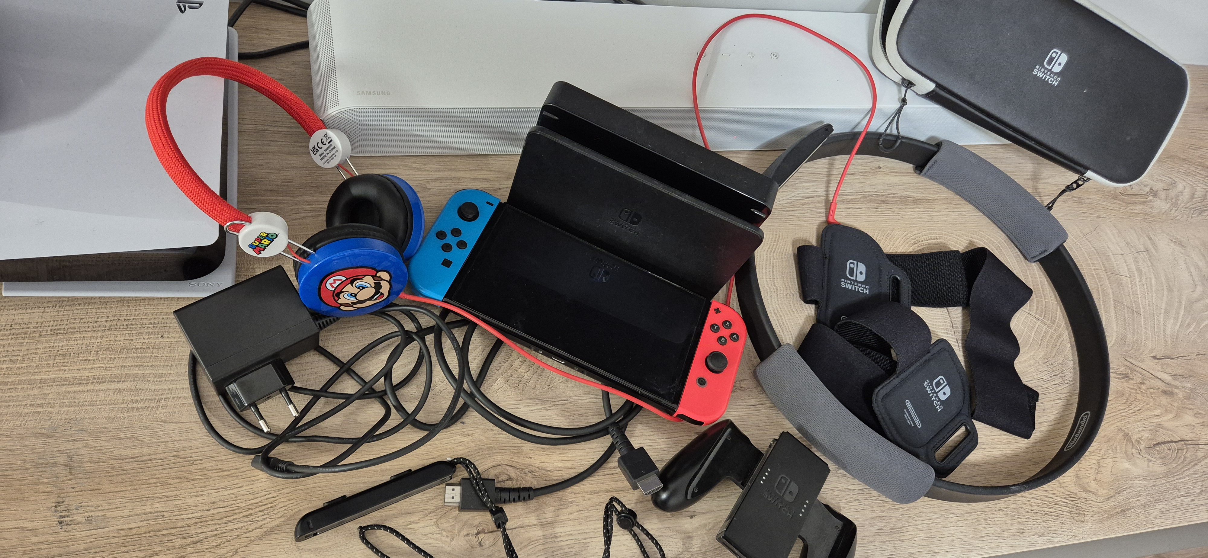 El Hrairia&nbsp;Cite Essoltani&nbsp;Autre&nbsp;Autre&nbsp;Nintendo switch oled