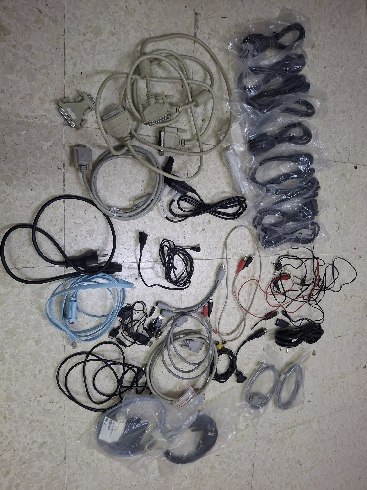 Sousse Jaouhara&nbsp;Sahloul&nbsp;Autre&nbsp;Autre&nbsp;Cable informatique