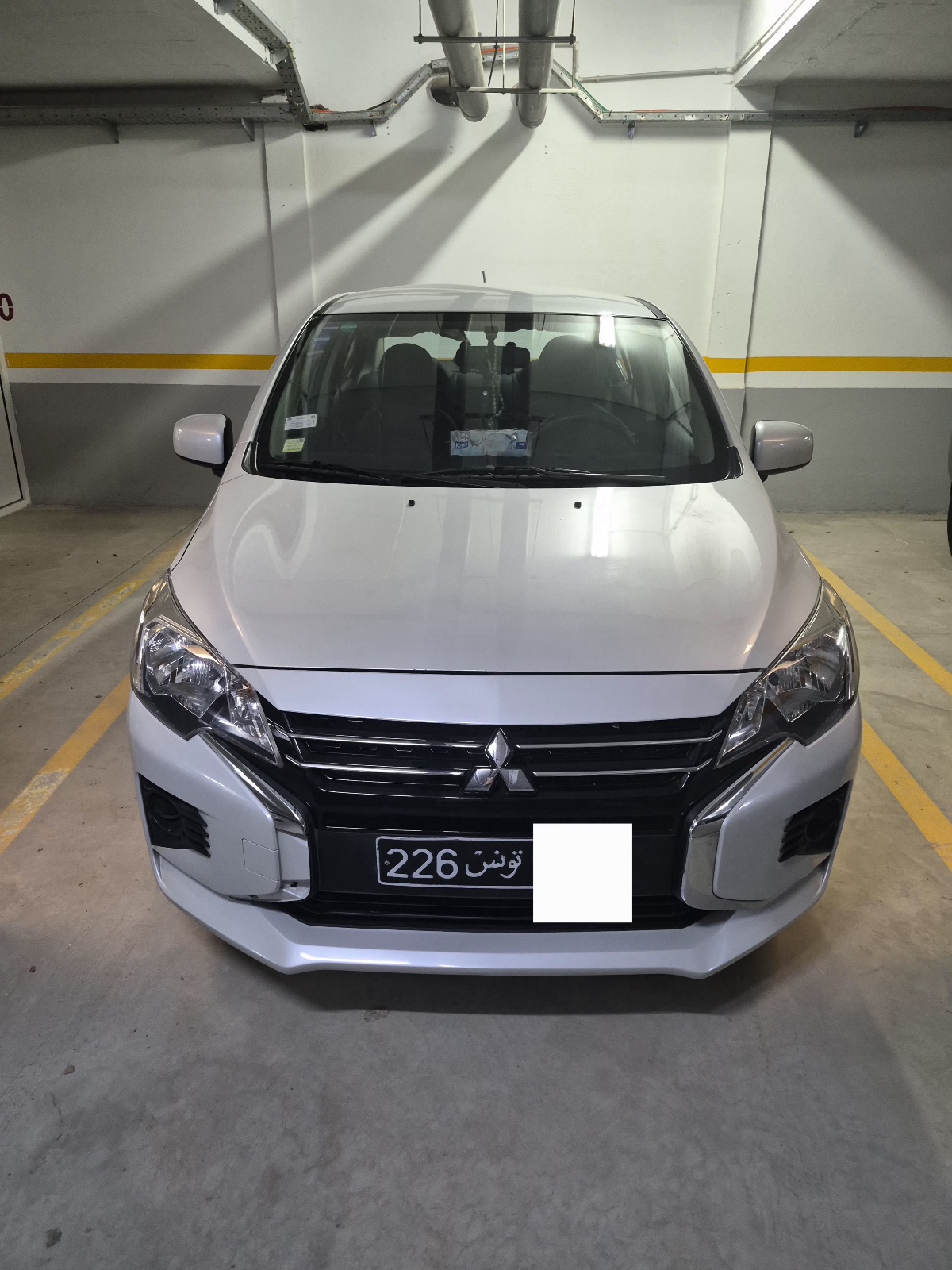La Soukra&nbsp;Chotrana 1&nbsp;Mitsubishi&nbsp;Autre Mod�le&nbsp;Mutsubishi attrage etat neuf