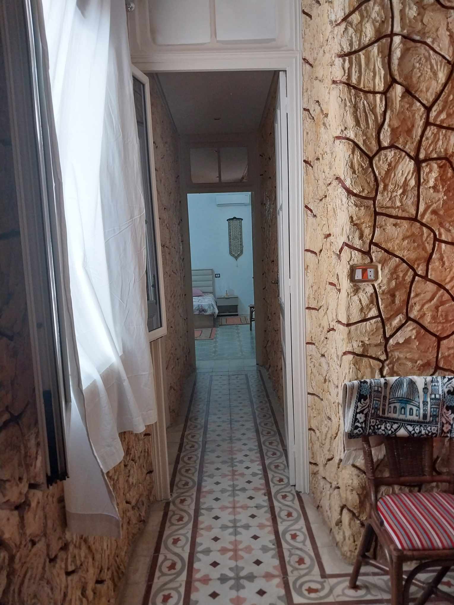 Bab Bhar&nbsp;Bab Bhar&nbsp;Vente&nbsp;Appart. 5 pi�ces+&nbsp;Un grand appartement � la place de barcelone