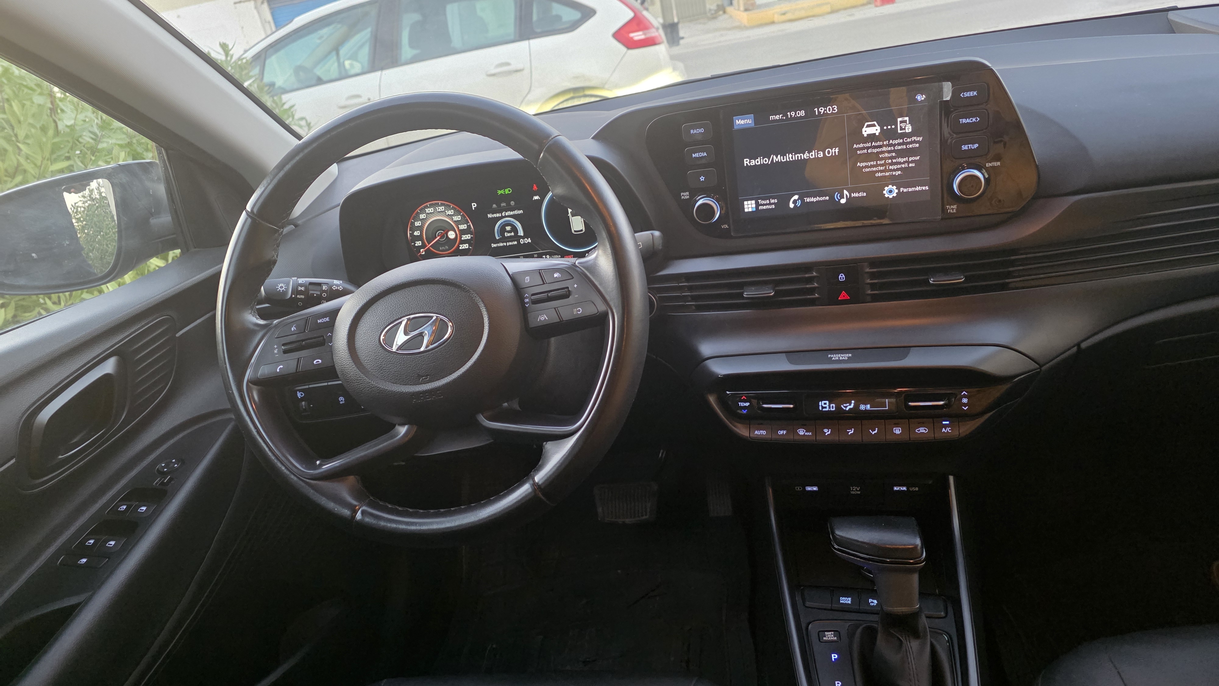 Le Bardo&nbsp;Le Bardo&nbsp;Hyundai&nbsp;Autre Mod�le&nbsp;Hyundai i20 high grade bva