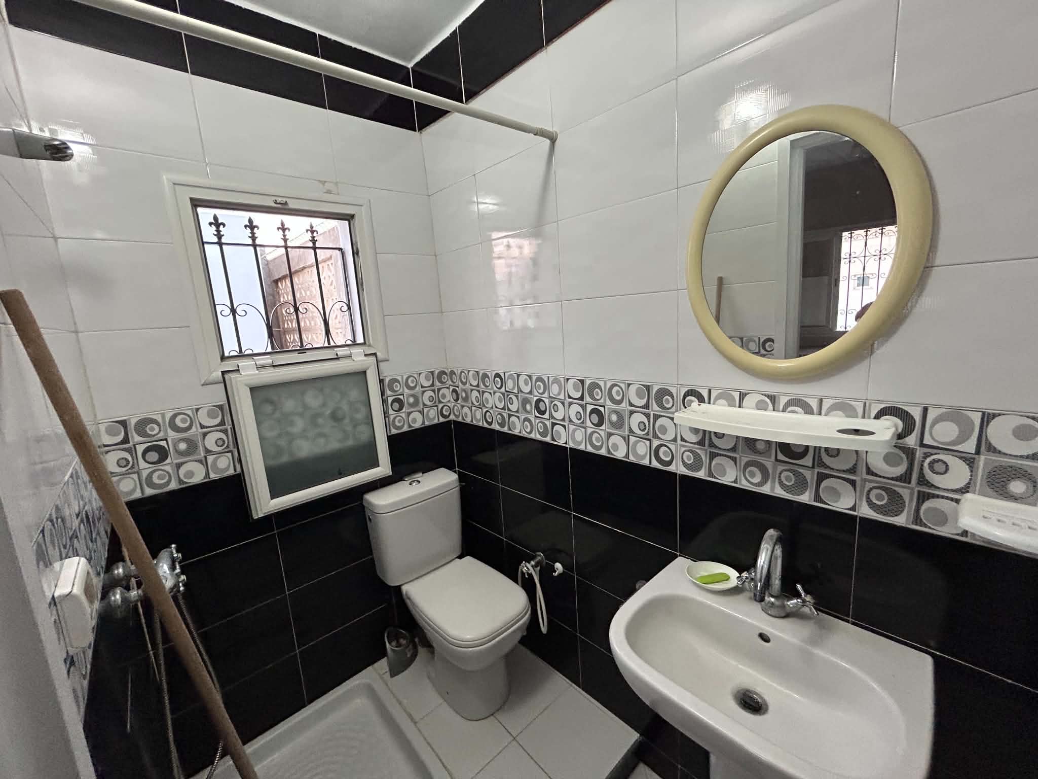Raoued&nbsp;Cite Ennkhilet&nbsp;Location&nbsp;Appart. 1 pi�ce&nbsp;Beau studio