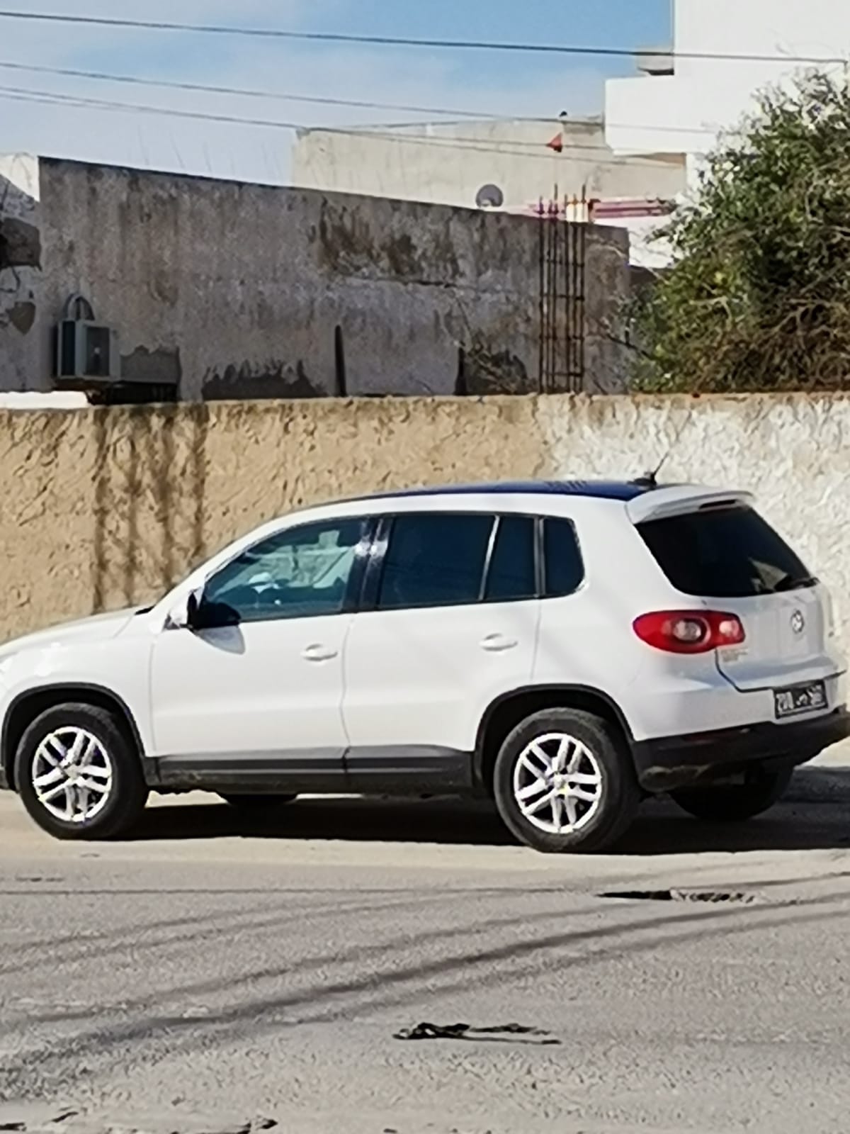 Sousse Ville&nbsp;Cite Jaouhara&nbsp;Volkswagen&nbsp;Tiguan&nbsp;Belle tiguane tres bonne etat