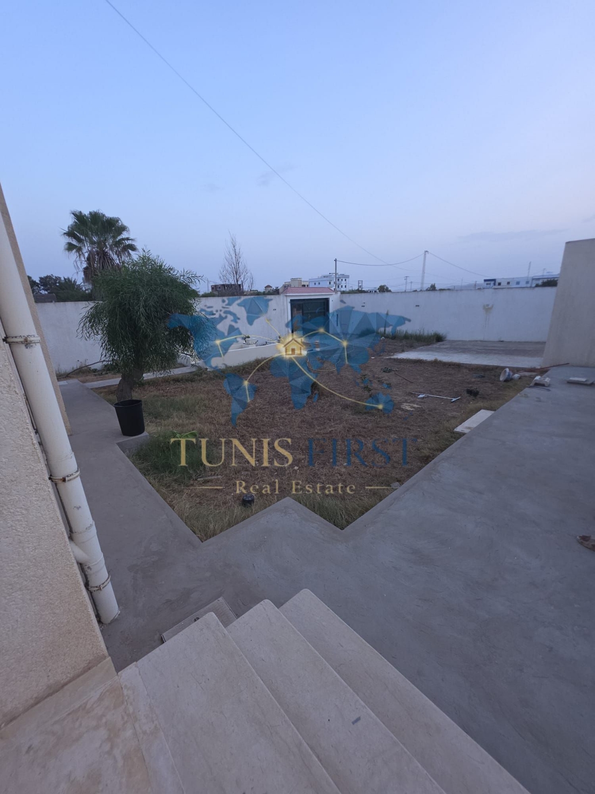 Raoued&nbsp;Raoued&nbsp;Vente&nbsp;Maisons&nbsp;Villa pied dans l'eau a raoued