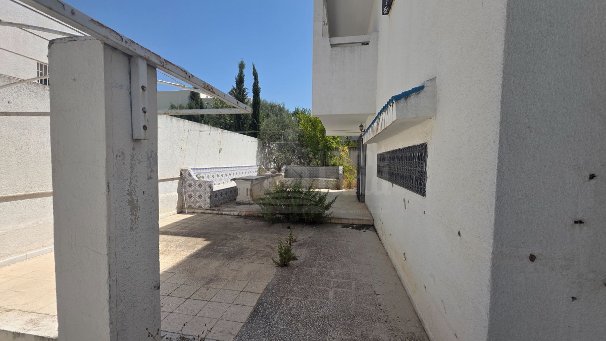 El Menzah&nbsp;El Menzah 9&nbsp;Vente&nbsp;Maisons&nbsp;Villa de 250 m a menzah 9c