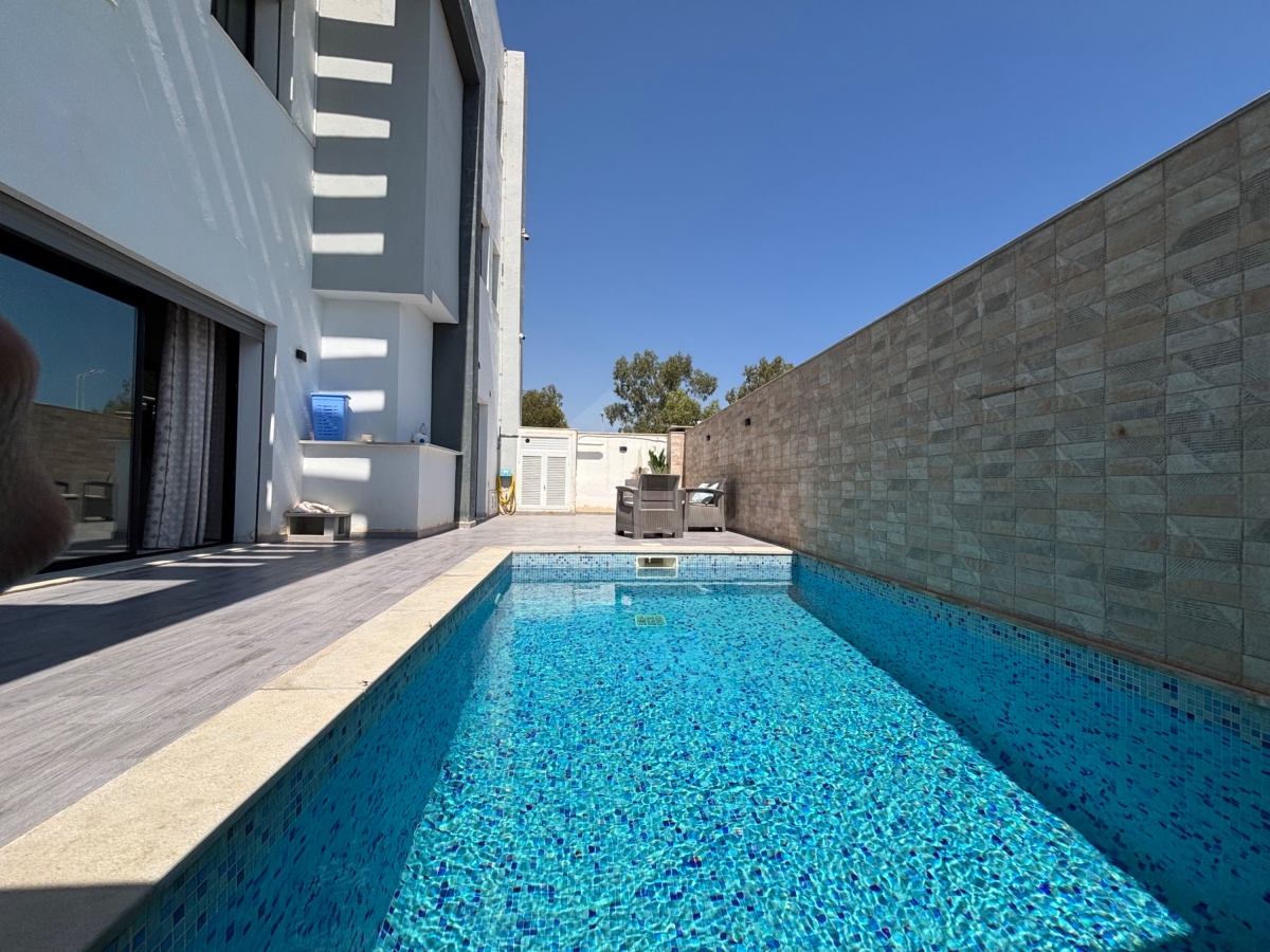 Raoued&nbsp;Raoued&nbsp;Vente&nbsp;Maisons&nbsp;Villa avec piscine a raoued