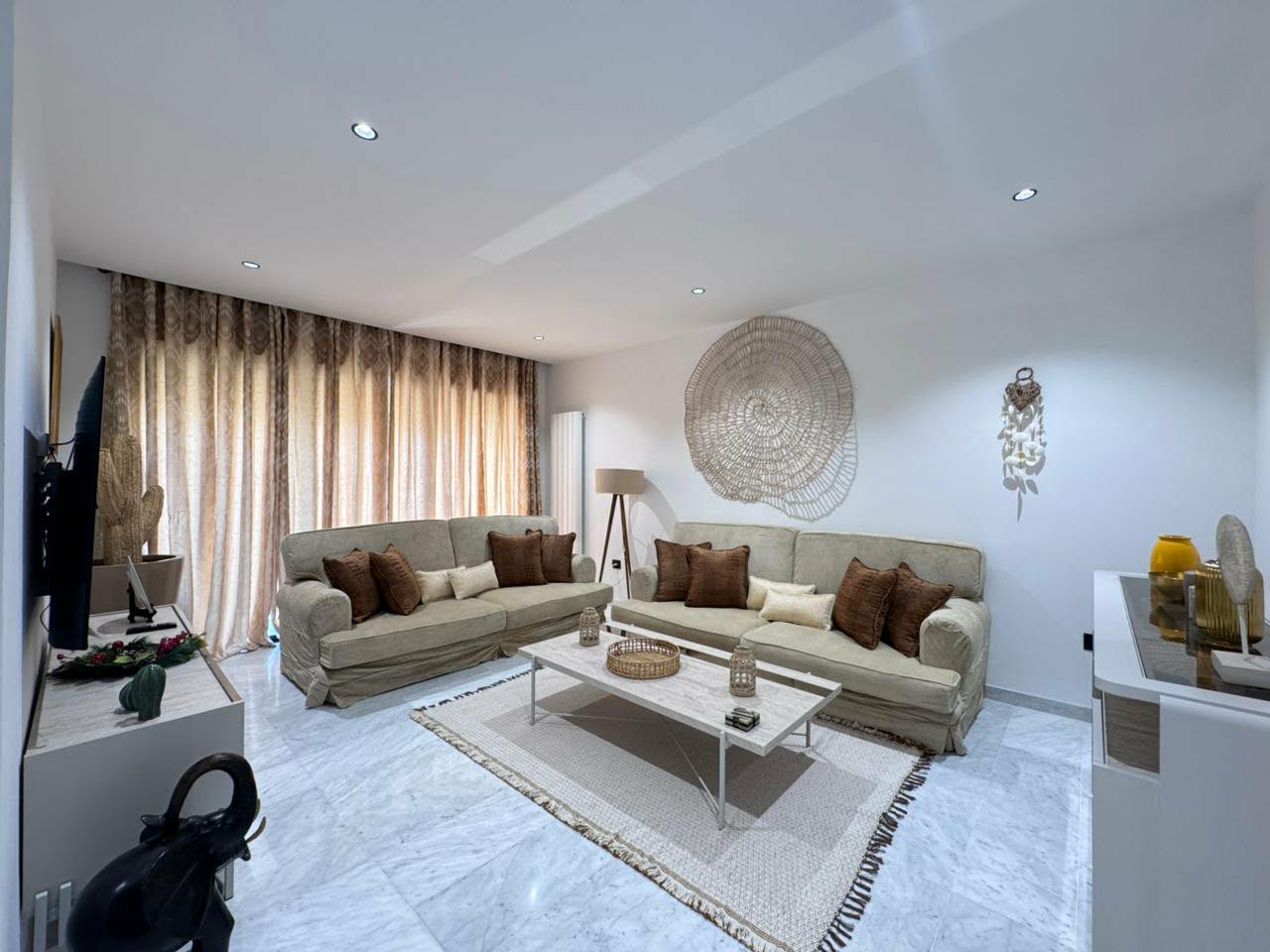 Ain Zaghouan&nbsp;Jardins de Carthage&nbsp;Location&nbsp;Appart. 3 pi�ces&nbsp;Super appartement meubl� au jardin de carthage