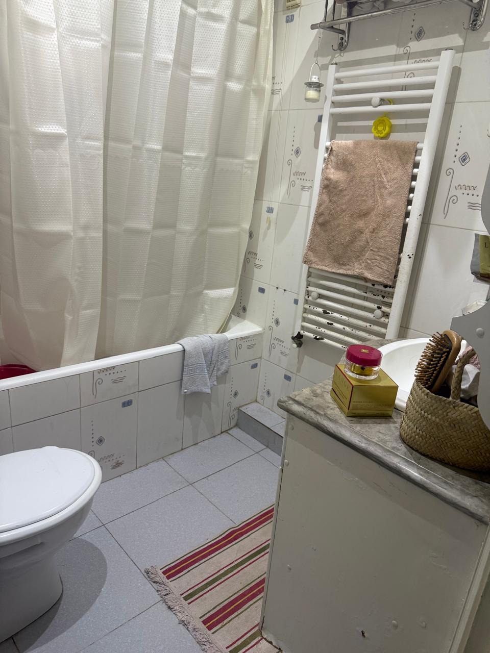 El Menzah&nbsp;El Manar 1&nbsp;Vente&nbsp;Appart. 5 pi�ces+&nbsp;Un spacieux appartement s4 � manar1