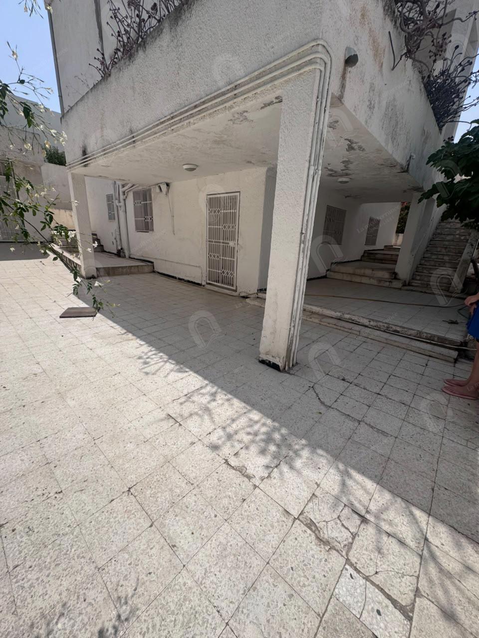 Le Bardo&nbsp;Le Bardo&nbsp;Vente&nbsp;Maisons&nbsp;Villa avec jardin et studio � saint cl�ment bardo
