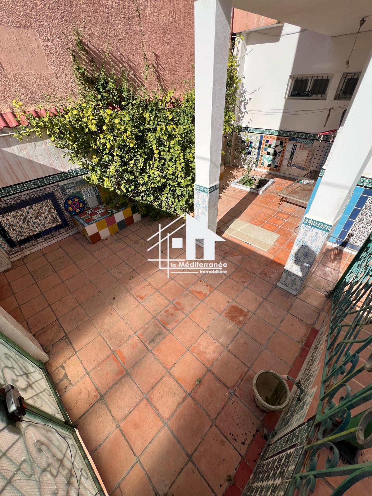 Le Bardo&nbsp;Le Bardo&nbsp;Vente&nbsp;Autre&nbsp;3 locaux commerciaux et �tage de villa au bardo