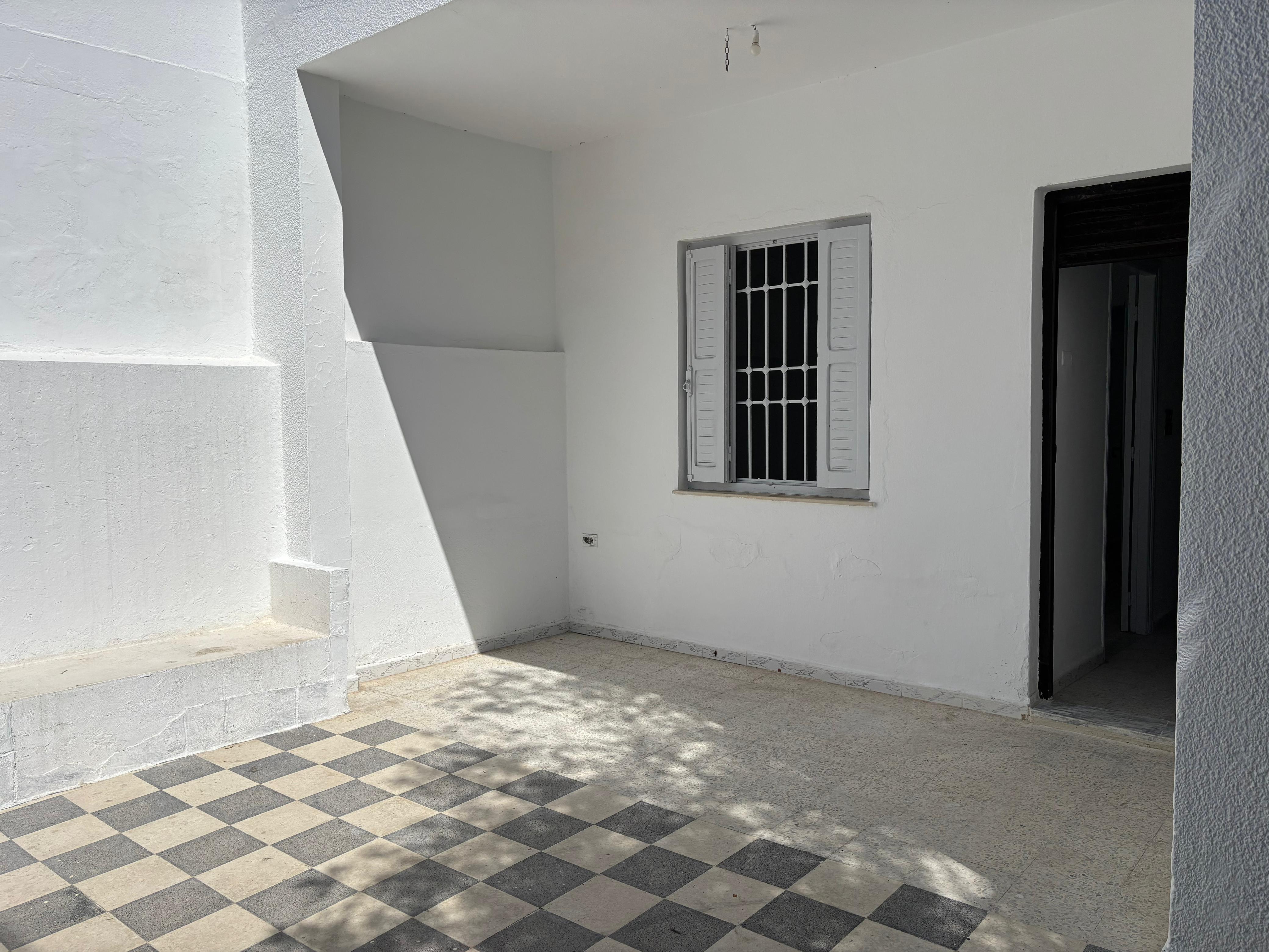 Ezzahra&nbsp;Ezzahra&nbsp;Vente&nbsp;Maisons&nbsp;Petite villa � ezzahra
