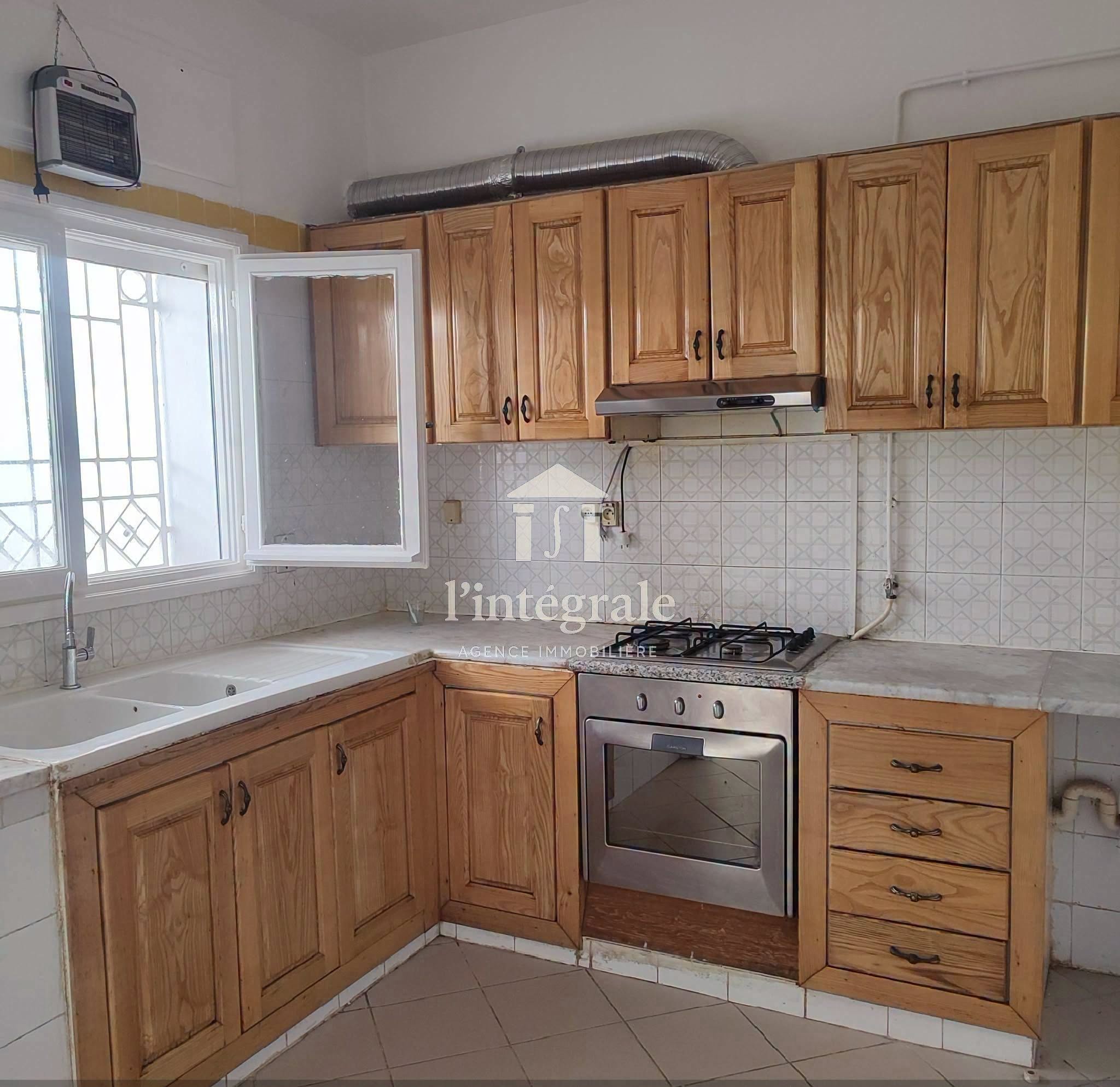 Ariana Ville&nbsp;Cite Ennasr 2&nbsp;Location&nbsp;Appart. 3 pi�ces&nbsp;Bel appartement s2 au rez de chauss�e