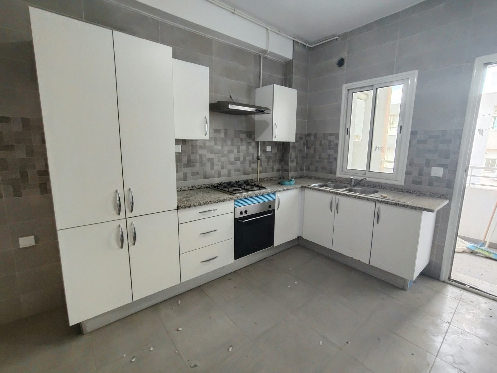 La Marsa&nbsp;El Aouina&nbsp;Location&nbsp;Appart. 3 pi�ces&nbsp;Aouina wahat loc s2