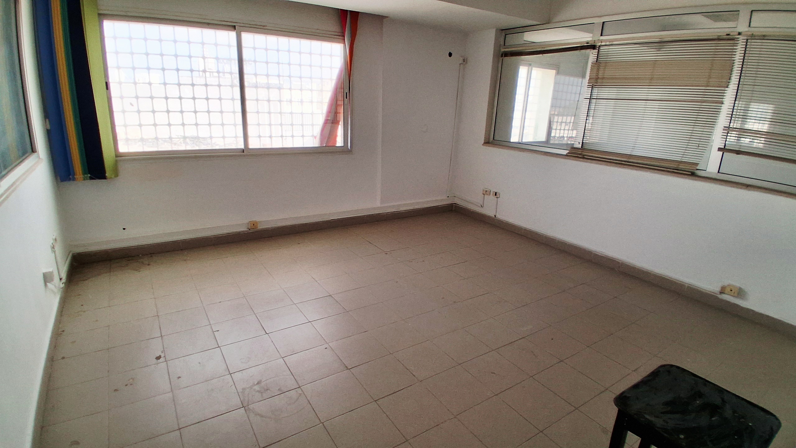Megrine&nbsp;Zone Industrielle Saint Gobin&nbsp;Bureaux & Commerces&nbsp;Bureau&nbsp;Bureau  au zone industrielle saint gobin  m�grine