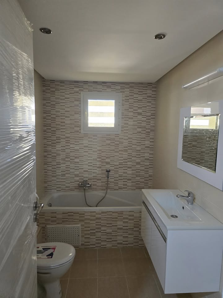 Bizerte Nord&nbsp;Bizerte&nbsp;Vente&nbsp;Appart. 3 pi�ces&nbsp;Un appartement haut standing � ain mariem bizerte