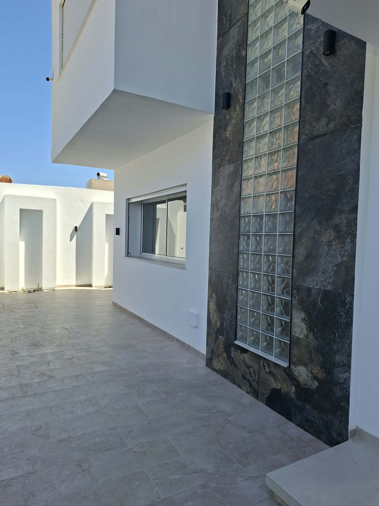 Bizerte Nord&nbsp;Bizerte&nbsp;Vente&nbsp;Autre&nbsp;Une belle villa  rue de 14 janvier bizerte