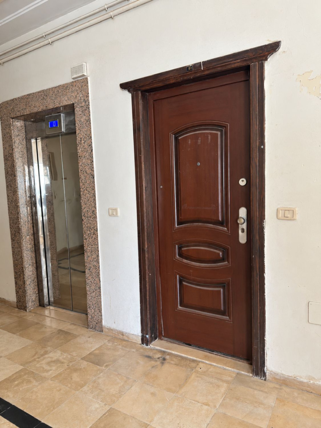 Ben Arous&nbsp;Ben Arous&nbsp;Bureaux & Commerces&nbsp;Fond de Commerce&nbsp;Local avec terrasse � � m�dina jadida