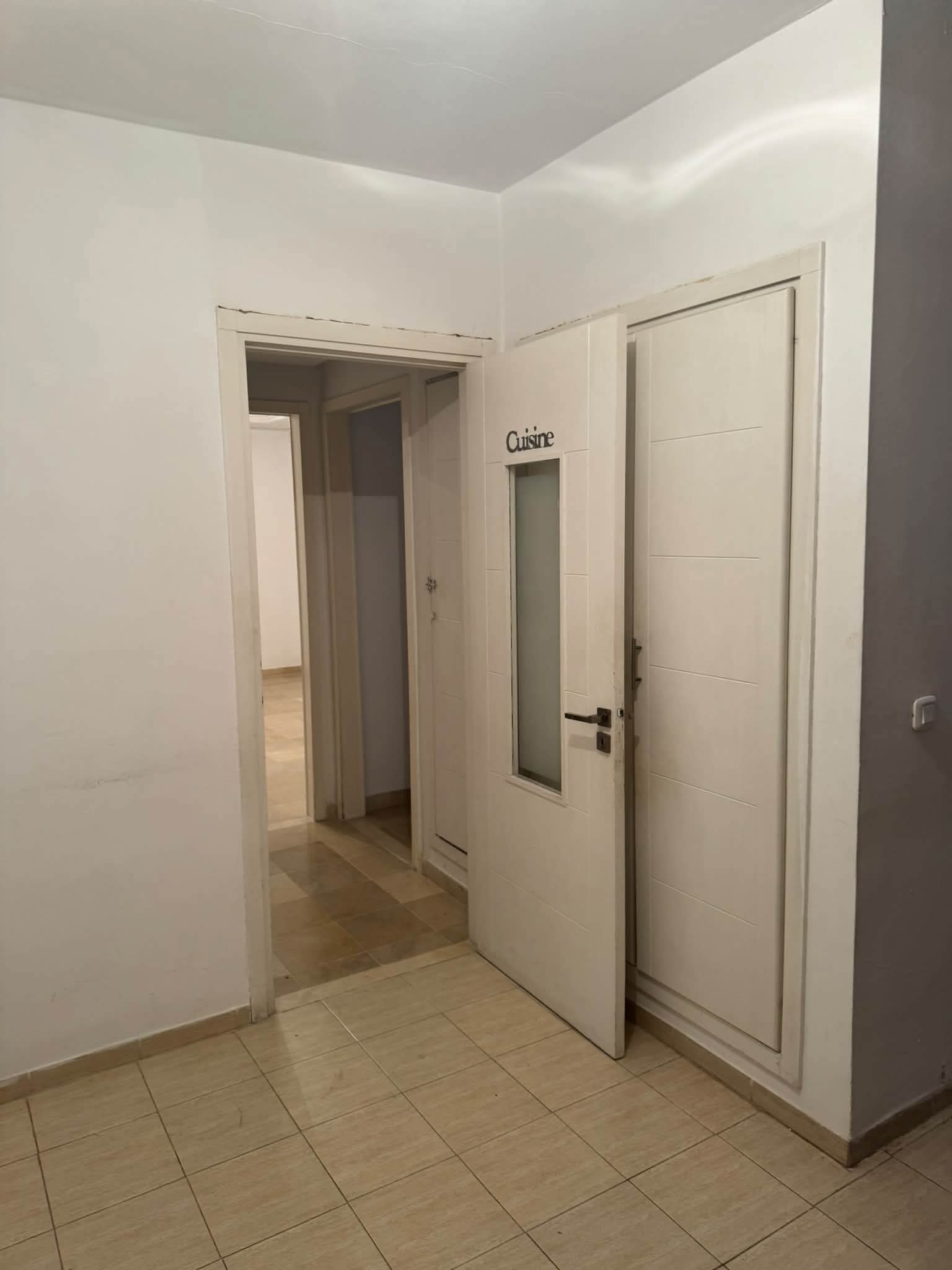 El Mourouj&nbsp;El Mourouj&nbsp;Vente&nbsp;Appart. 3 pi�ces&nbsp;Appartement m 4 en face metro
