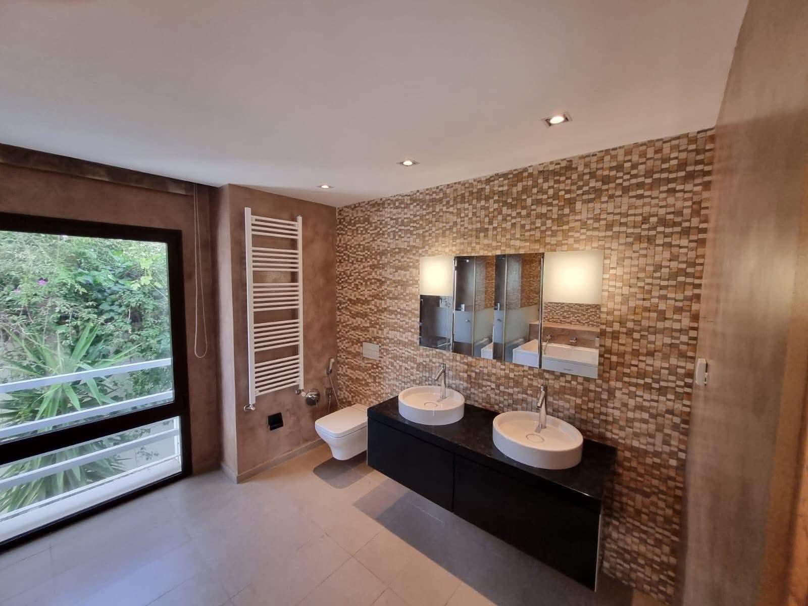 El Menzah&nbsp;El Menzah 1&nbsp;Vente&nbsp;Maisons&nbsp;Villa avec piscine menzah 1