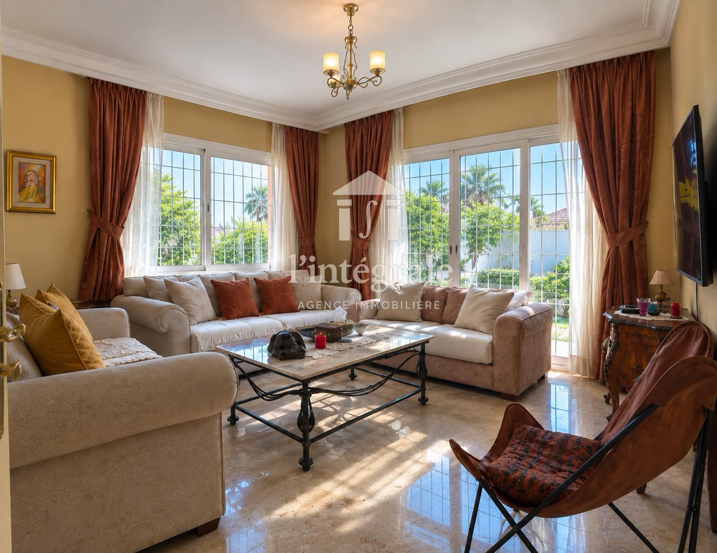 La Soukra&nbsp;Chotrana 3&nbsp;Vente&nbsp;Maisons&nbsp;Villa de prestige  avec piscine