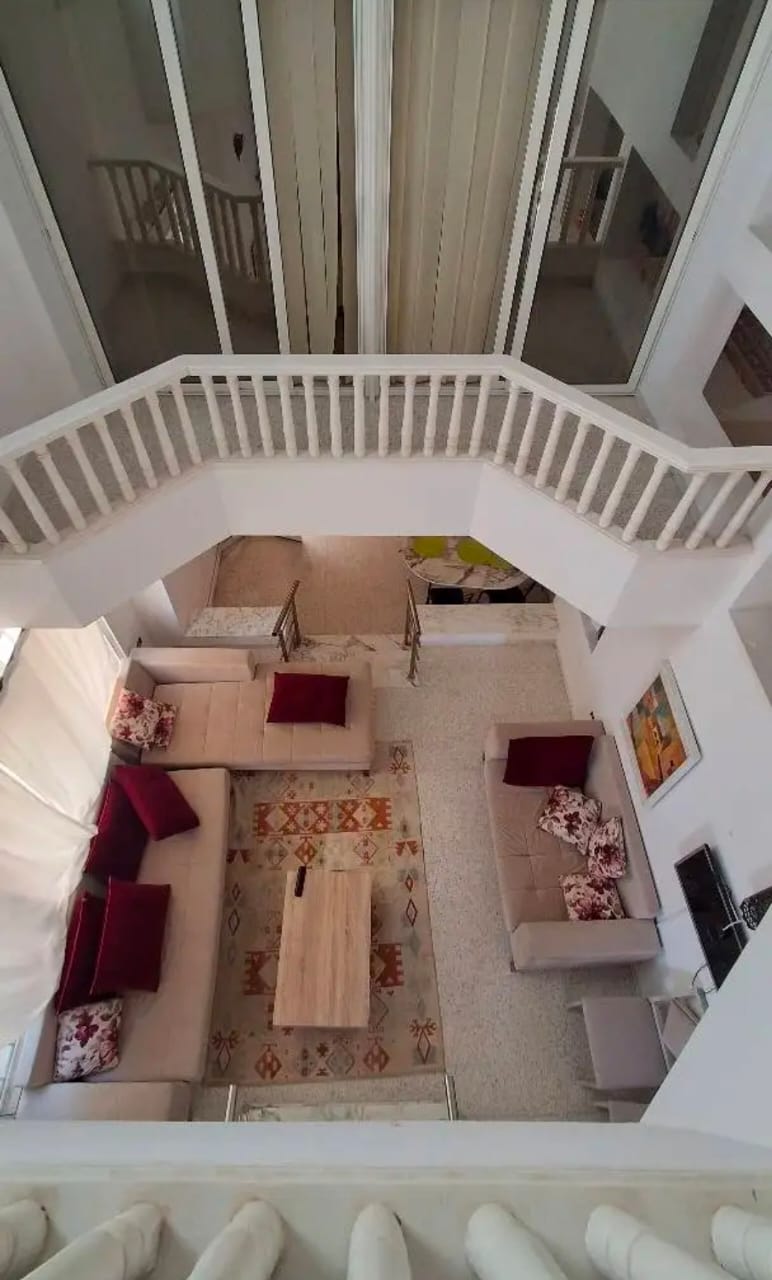 Akouda&nbsp;Chatt Meriem&nbsp;Vente&nbsp;Appart. 2 pi�ces&nbsp;Une superbe villa moderne de standing s4