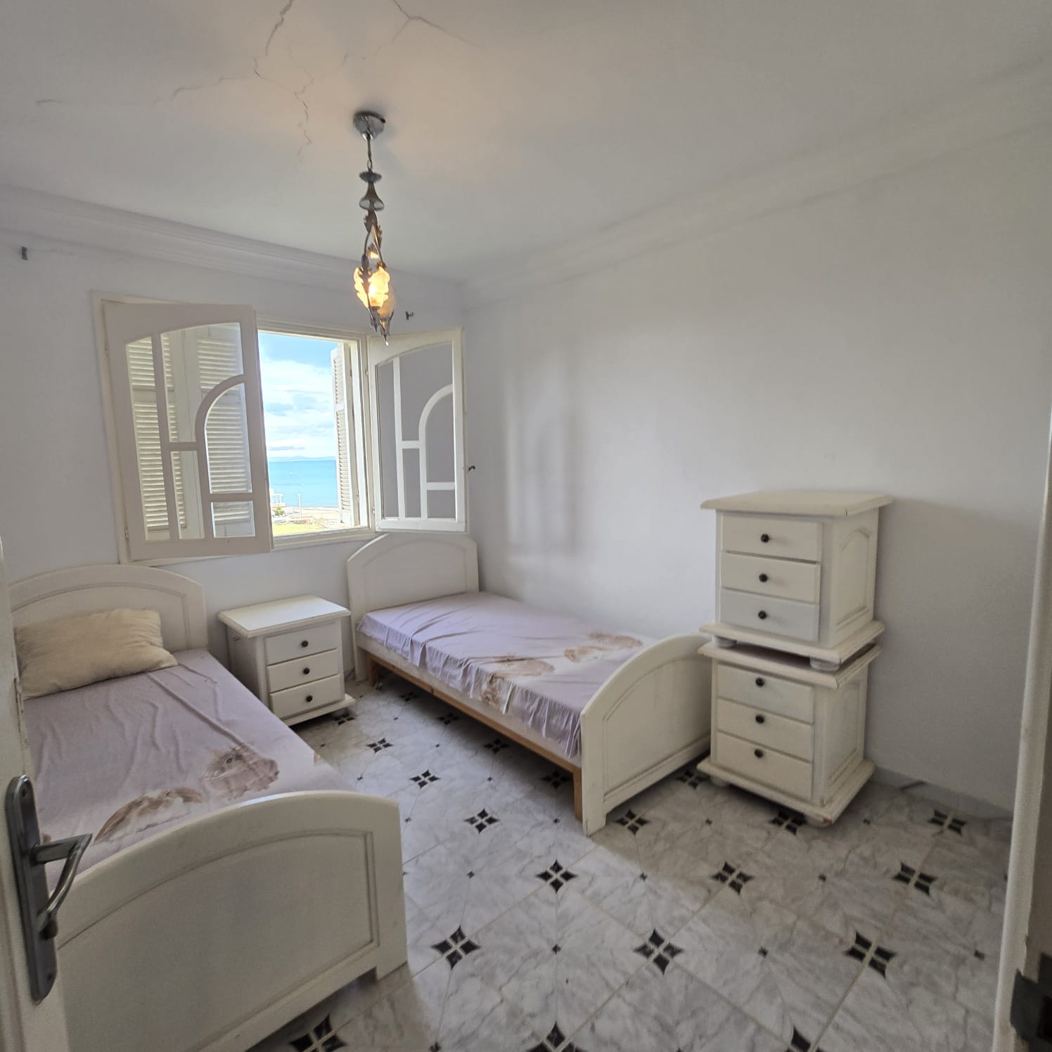Akouda&nbsp;Chatt Meriem&nbsp;Vente&nbsp;Appart. 2 pi�ces&nbsp;Appartement pieds dans leau s3 spacieux vue d�gag�