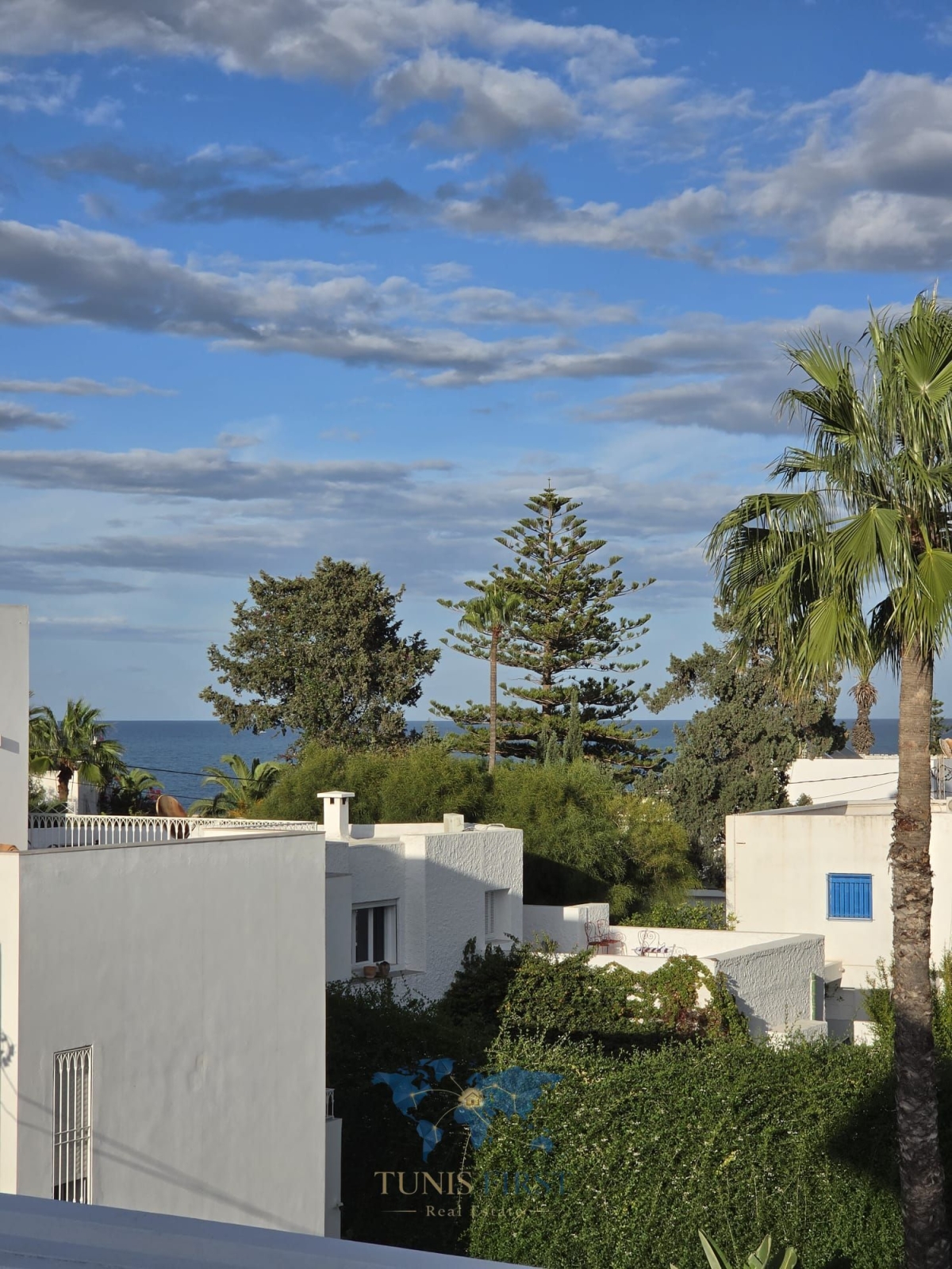 La Marsa&nbsp;Marsa Safsaf&nbsp;Location&nbsp;Appart. 5 pi�ces+&nbsp;S4 vide � marsa cube