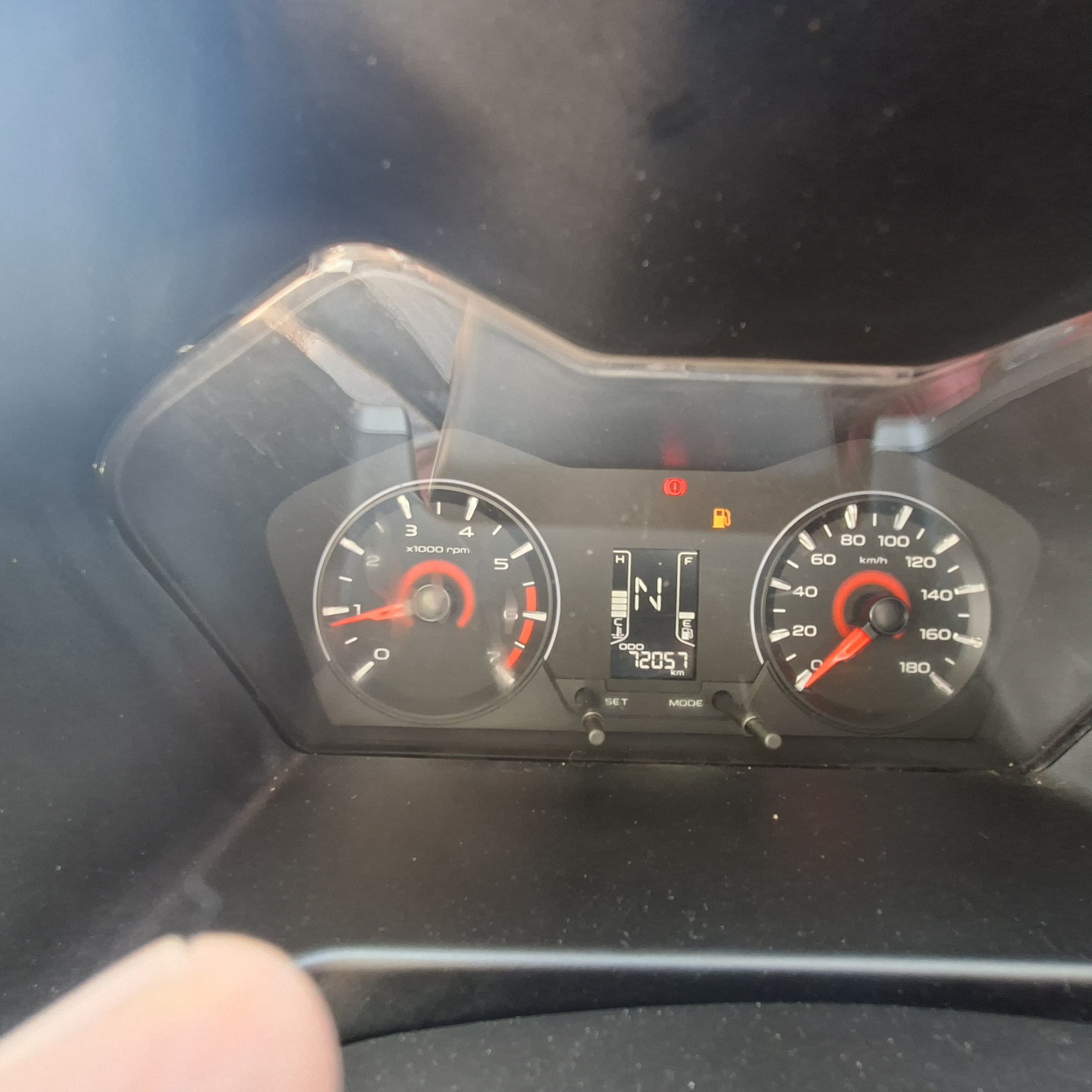 Ezzahra&nbsp;Ezzahra&nbsp;Mahindra&nbsp;Autre Mod�le&nbsp;Mahindra kuv 100 k8 en excellent etat